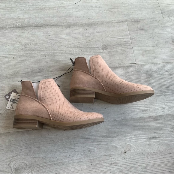 Falls Creek Shoes - Blush pink zip up ankle boots